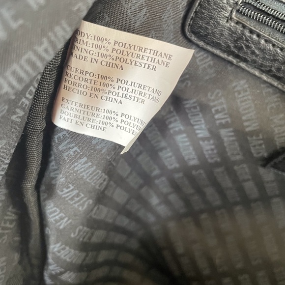 STEVE MADDEN LOGO BACKPACK BLACK w/Gold tone hardware Adjustable Straps - Picture 6 of 16